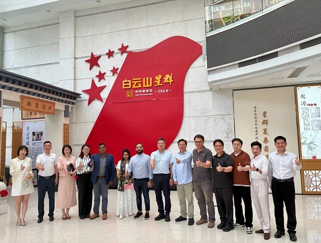 孟加拉国卫生部代表团莅临星群公司考察交流